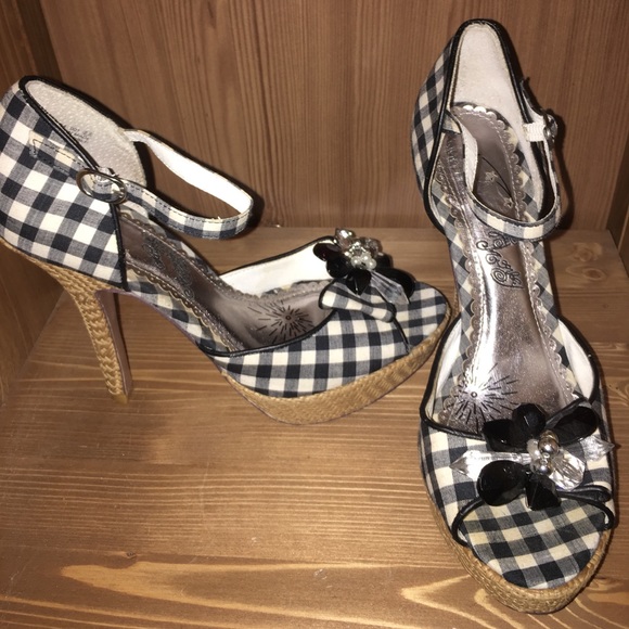 Checkered heels - Picture 3 of 6